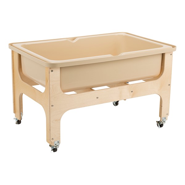 sand and water table with lid