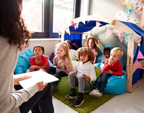 How to Set Up a Reading Corner in a Classroom